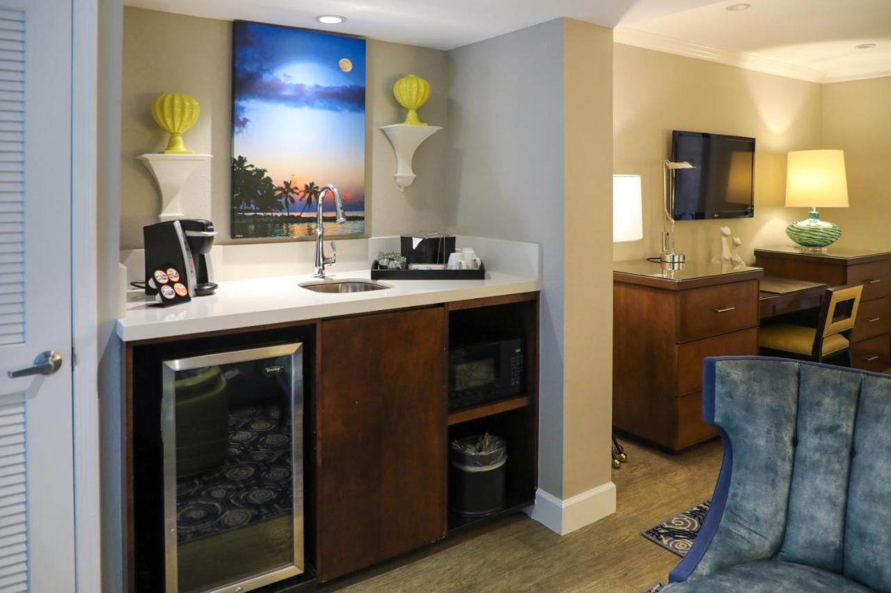 Almond Tree Inn - Adults Only Ки-Уэст Номер фото
