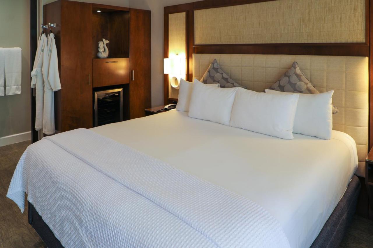 Almond Tree Inn - Adults Only Ки-Уэст Номер фото