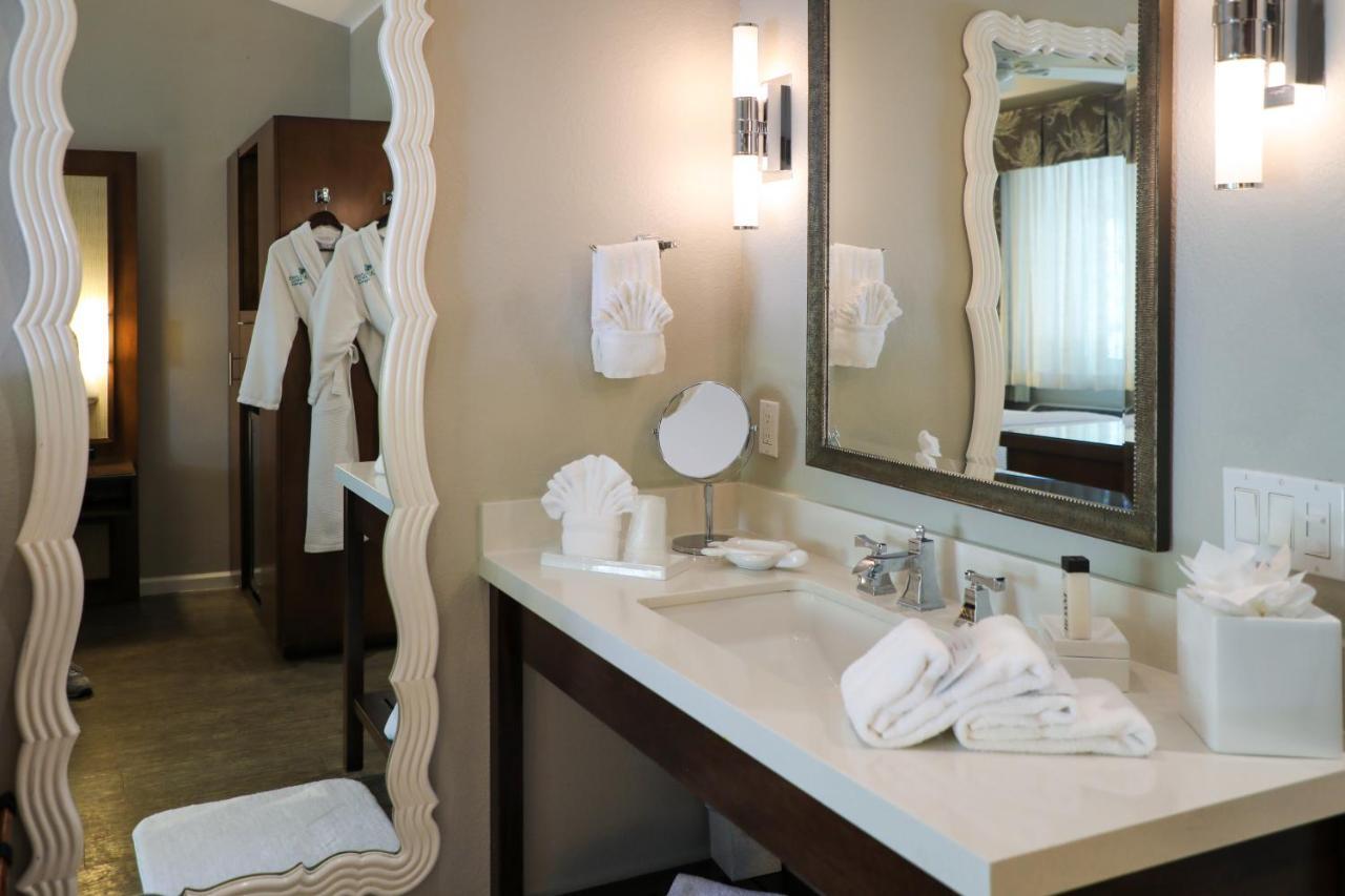 Almond Tree Inn - Adults Only Ки-Уэст Номер фото