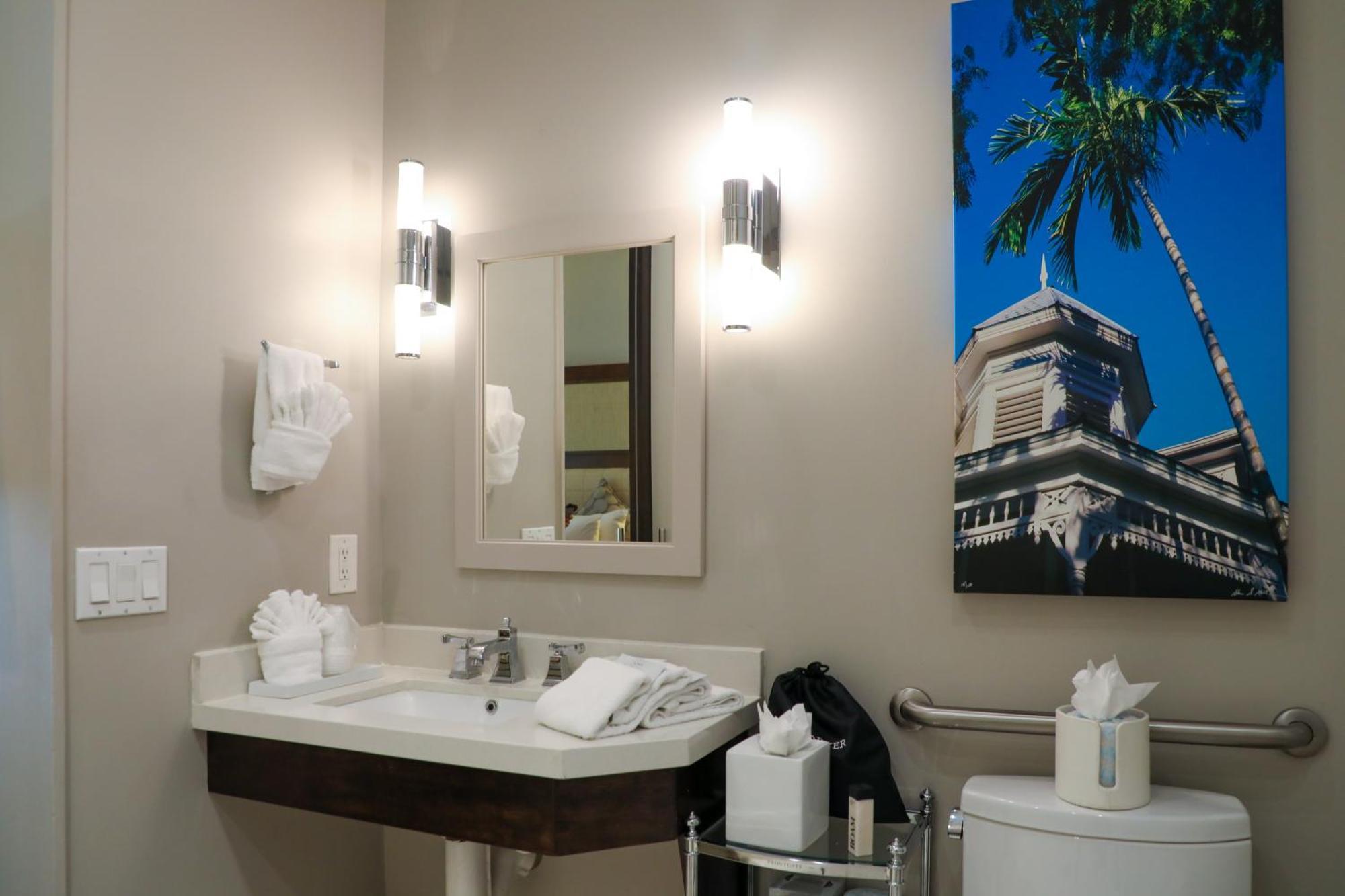 Almond Tree Inn - Adults Only Ки-Уэст Номер фото